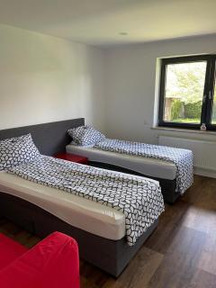 Bungalow in ruhiger Siedlung mit Stellplatz - Landshut - 3