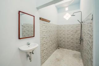 Greek House - Room with Desk, Shared Pool and Kitchen 1 - Canggu - 9
