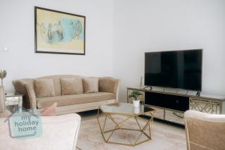 Full Canal View - High Floor - 2