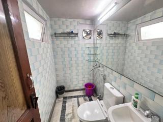 HRX apartment Fully furnished 3bhk - New Delhi - 2