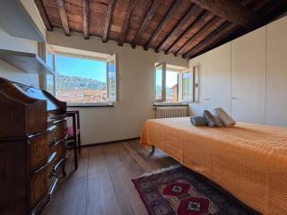 Elegante Attico Centro Storico - Panoramic View - - Carrara - 8