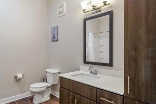 CozySuites - Penrose On Mass with pool & parking #2 - Indianápolis - 1