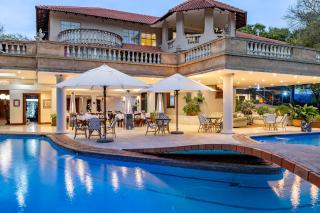 Villa Christies at 32 on Russell - Nelspruit - 7