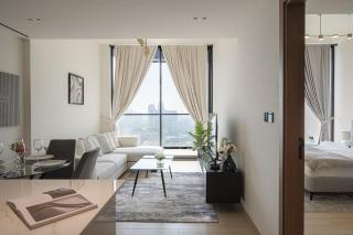 Brand New Luxurious - Modern 1BR - Pool - Gym - 2