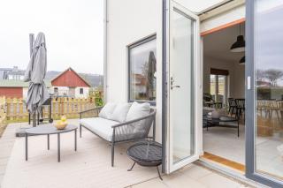 Modern Ground Floor Corner Flat with Rustic Patio - Båstad - 7