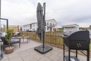 Modern Ground Floor Corner Flat with Rustic Patio - Båstad - 3