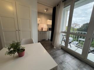 Studio rénové avec balcon, Calme et lumineux à Tours - Tours - 0