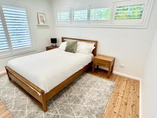 Coastal Bush Retreat with Private Pool - Oxford Falls - 7