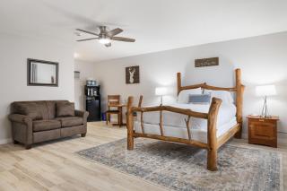 East Shore Lodging - Hawley - 7