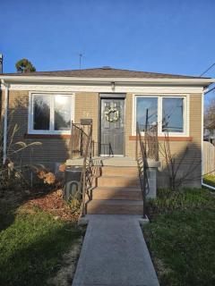 A Pet Lovers Paradise - Toronto - 0