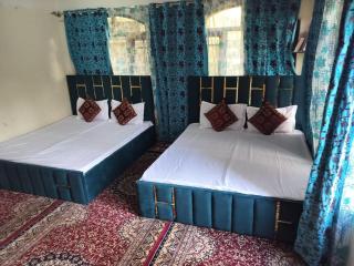 Grand yaqoob - Srinagar - 2