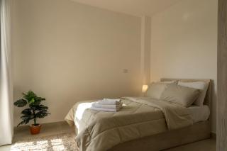 Cozy 2-Bedroom Retreat in B10, Madinaty Compound - Madinaty - 8