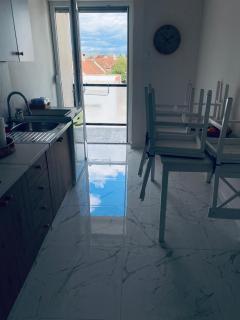 Apartman Colapis- self check in, free parking, premium location! - Karlovac - 6