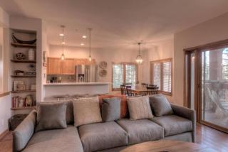 Snowflake Lift Neighborhood - 3 Bedroom Condo - 1 Block To Lift! - 9