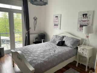 Rizs home - Purley - 0