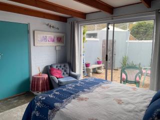 Garden flat in Fish Hoek - 9