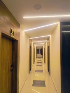 HOTEL KK grand - Vijayawāda - 8