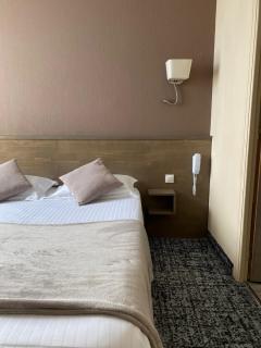 Brit Hotel Le Surcouf - 0