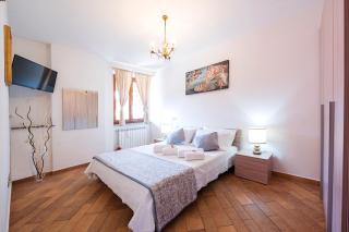 La Corte Rooms and Home Restaurant - free parking - 10 minutes to the lake and centre - Como - 7