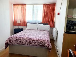 Second or Top Floor Studio Flat - Blackpool - 0