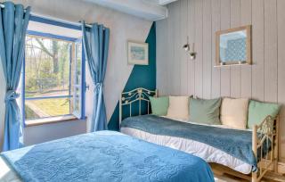 5 Bedroom Awesome Home In Villedieu-Les-Poêles - 2