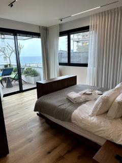 Ultra Luxury Beach Penthouse - 7