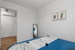 Luxury 2BR 2BTH Suite 5 Mins to The Falls Sleeps 6 - Niagara Falls - 9