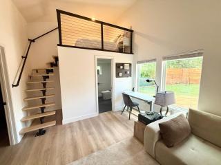 Modern cottage for 4 - Houston - 1