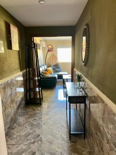 Cozy Flat with City & Beach - 2