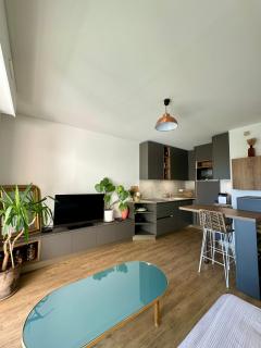 T2 - Cité des congrès - 5' à pied de la gare - Parking - 8