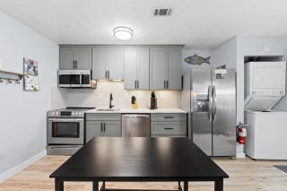 New! Beach Walk 6! Dog Friendly, Free Activities Included! - Fort Walton Beach - 3