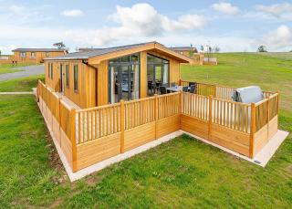 Knights Lodges - Newton Solney - 7