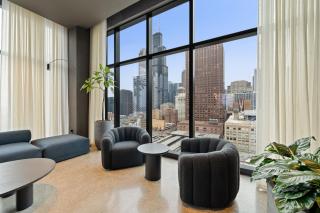 3 Bed 3 Bath High Rise with Gym & Amenities - Chicago - 7