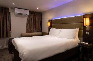 SHARNBROOK INN self contained guest unit Contractors Santa Pod - 2