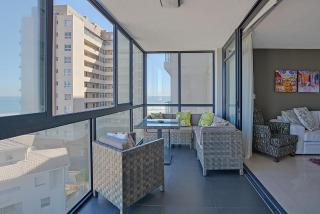 Aquarius 2 Bedroom Luxury Apartment - - 8