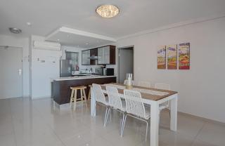 Aquarius 2 Bedroom Luxury Apartment - - 6
