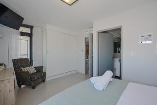Aquarius 2 Bedroom Luxury Apartment - 3