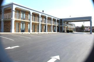 Econo Lodge - Franklin - 8