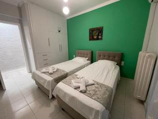 The Angel's Home - Pýrgos - 7