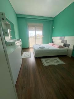Sea and Sunny Views Penthouse - Saranda - 4
