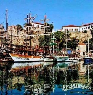 Kaleiçi harika konum benzersiz uygun fiyat giriş daire - Antalya - 0