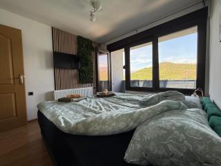 'Miris Ljeta' Cozy Lakefront Holiday Home - 3