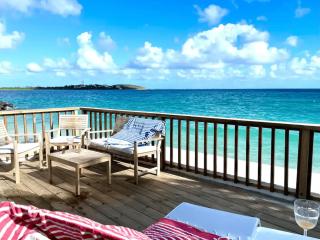 La Plage Bleue, feet in the water with a pool - Les Terres Basses - 0