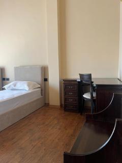 B Boutique Hotel - Tirana - 8