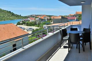 Apartments Zora - Rogoznica - 1