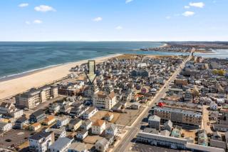 Ocean Views Balcony K Street Penthouse #5 - 8