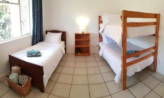 Cottage with Farmyard Garden on the Sunshine Coast - 2