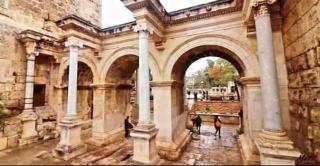 Kaleiçi geniş balkonlu muhteşem lokasyon benzersiz geniş EV - Antalya - 8