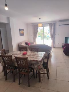 STOP! Book Now 3 Bedroom Large Apartment in Oroklini - 1