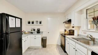 Beach & History Quiet Central & Dog-Friendly Home - Savannah - 1